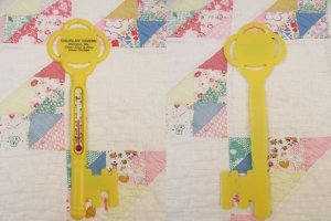 画像2: Yellow key Thermometer