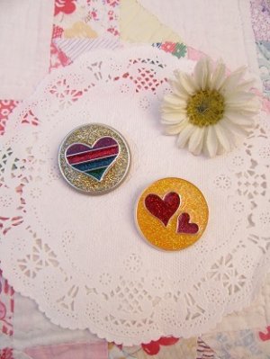 画像1: Glitter Rainbow Heart Pins Set