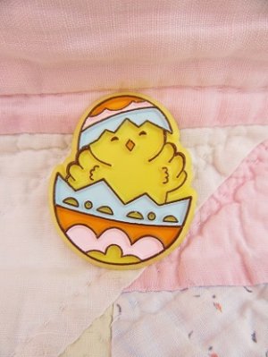 画像2: Egg in Chick Pin