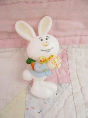 画像2: Lapel Pin Easter Bunny 