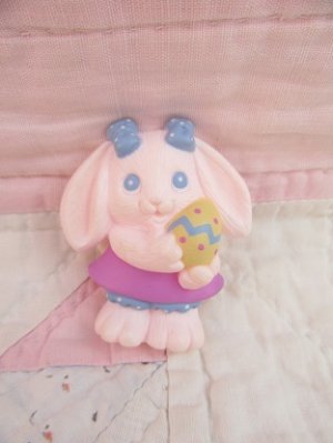画像2: Lapel Pin Crayora Bunny Girl☆