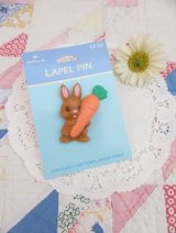 Lapel Pin Carrot Bunny Brown