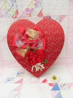 画像1: Cloth Flower Valentine Candy Box