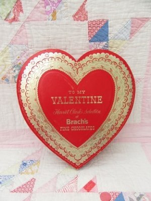 画像2: Brach’s Valentine Candy Box Fine Chocolate