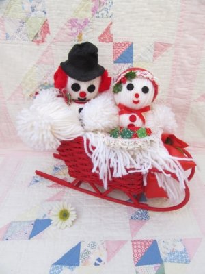 画像1: Snowman Pair Sleigh