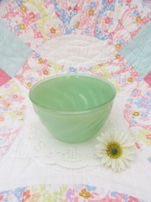 画像1: Sue Bee Honey Swirl Bowl Green