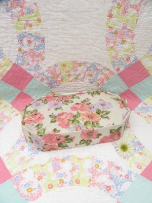 画像1: Vinyl Vanity Box Floral