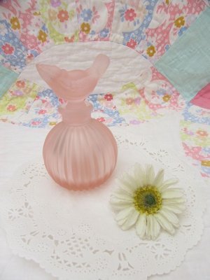 画像1: Bird Frosted Perfume Bottle Pink