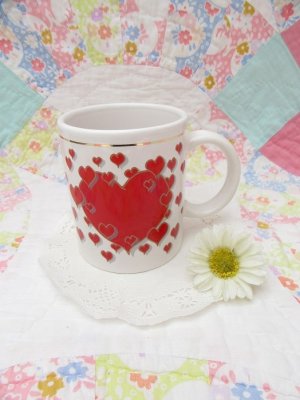 画像1: Lots of Hearts Mug Red