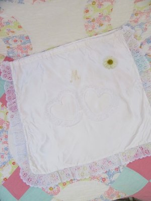 画像1: Heart Bridal Satin Drawstring Bag