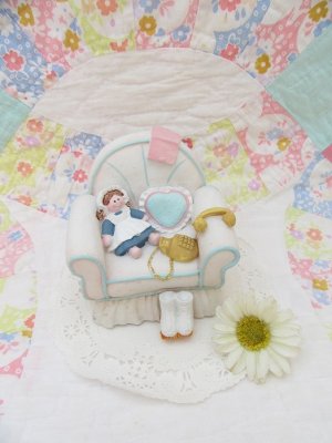 画像1: Girl's Favorite Sofa Music Box