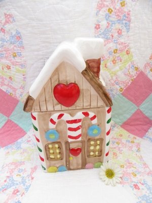 画像1: Heart Candy House Cookie Jar