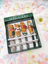 4 Christmas Bears Spreader