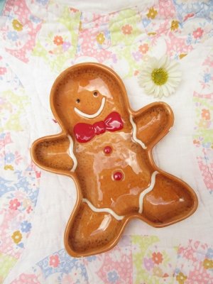 画像1: Red Bow Gingerbread Plate