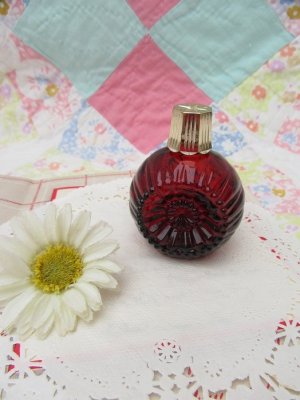 画像1: AVON Glass Ornament Cologne