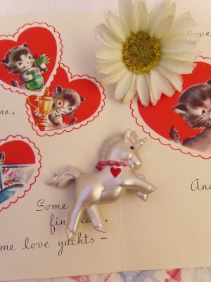 画像1: Pearl Unicorn Pin