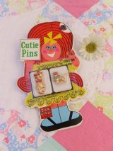 Cutie Pins Cat