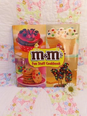 画像1: M＆M’s Fun Stuff CookBook