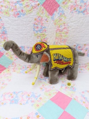 画像1: King Tuki Circus Elephant 