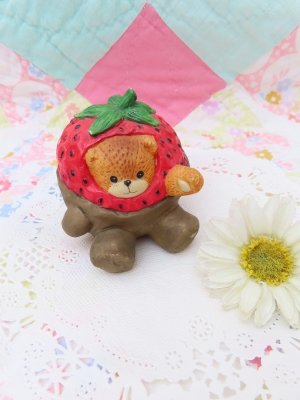 画像1: LUCY&ME Choco Dipped Strawberry Figurine