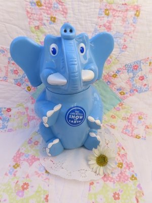 画像1: Greatest Show on Elephant Mug Holder