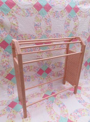 画像1: Wicker Quilt Rack Pink