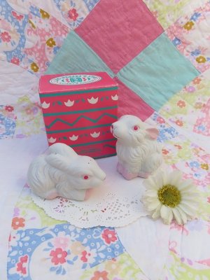 画像1: Ceramic Rabbit S&P Shaker