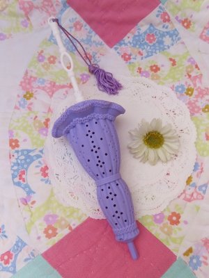 画像1: AVON Parasol Pomander