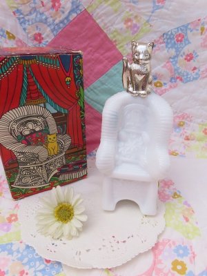 画像1: AVON Sitting Pretty Sofa