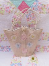 Pastel Daisy Raffia Purse