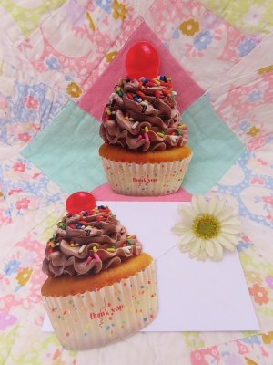 画像1: New Chocolate Cupcake Card