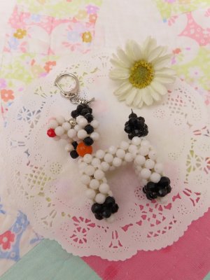 画像1: Poodle Beaded Keychain Black