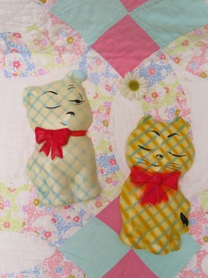 画像1: Checked Puppy&Kitten Wall Decor