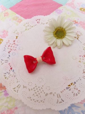 画像1: Red Bow Brooch