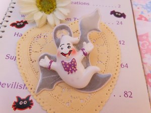 画像2: Purple Bow Ghost Plastic Pin