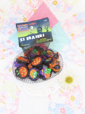 画像1: Halloween 25 Erasers
