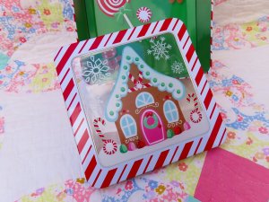 画像4: Gingerbread Town Can Box 