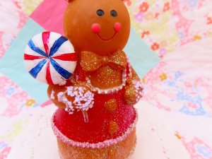 画像7: Gingerbread Girl Figurine