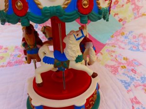 画像6: Plastic Carousel Music Box