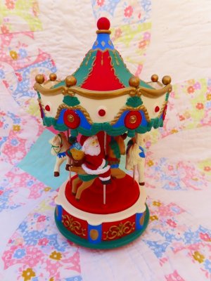 画像2: Plastic Carousel Music Box