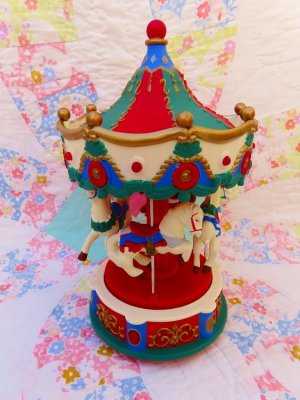 画像3: Plastic Carousel Music Box