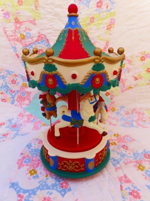 画像4: Plastic Carousel Music Box