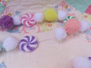 画像6: New Pastel Candy & Pompom Garland