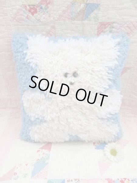 画像1: White Bear Cushion (1)