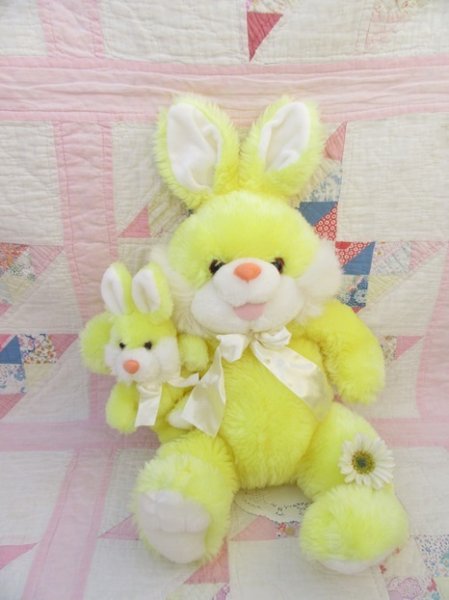 画像1: Mama&Baby Bunny Yellow (1)