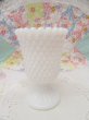 画像2: Hobnail Milk Glass Vase (2)