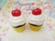 画像3: Cherry Top Cupcake S&P (3)