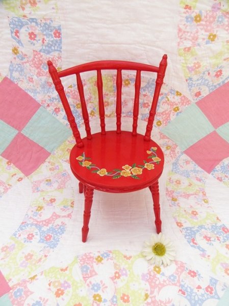 画像1: Wooden Doll Chair Red A (1)