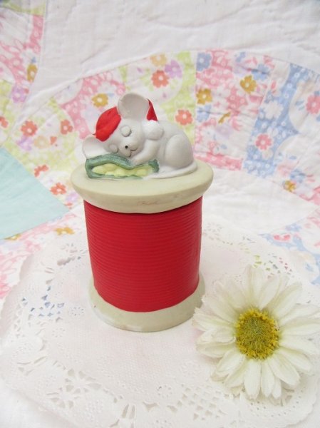 画像1: Sleepy Mouse Candle Box (1)