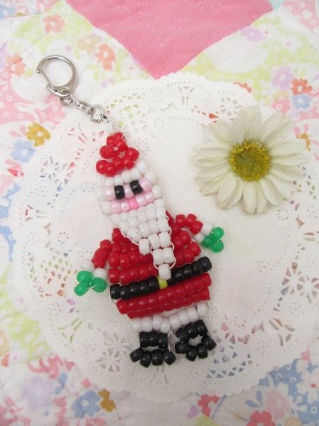 画像1: Beaded Santa Keychain (1)